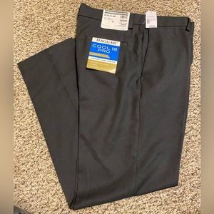 Men’s Haggar Cool 18 Pro Flat Front Slacks Size 34 x 32 Slim Fit NWT
